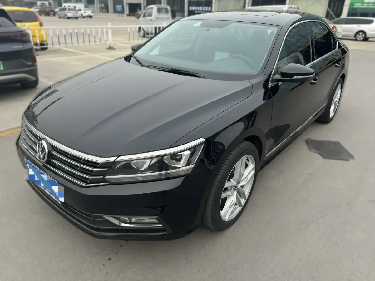 2015 Volkswagen Passat 1.8T 160HP L4 7DCT