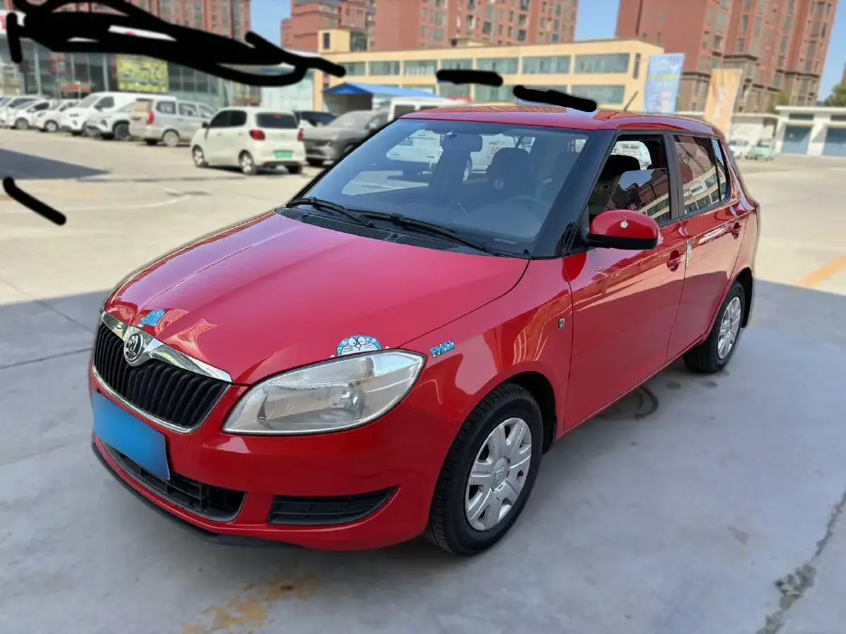 2012 Skoda Fabia 1.4L 86HP L4 5MT