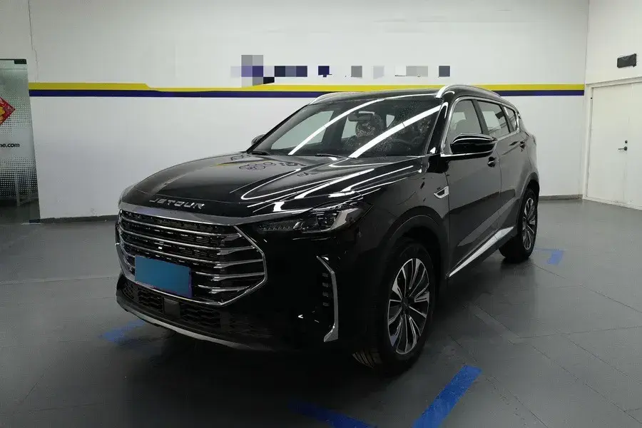 2025 Jetour X70 Plus 1.5T 184HP L4 7DCT