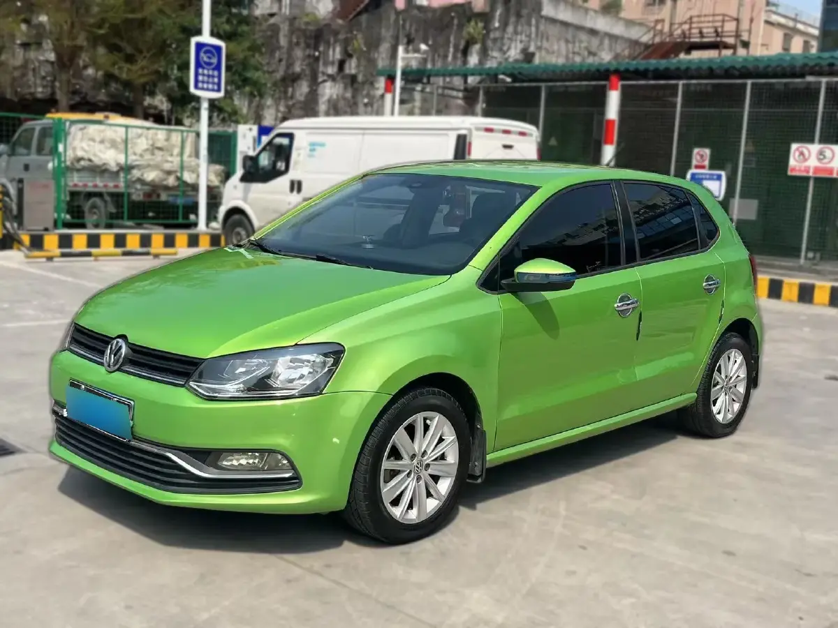 2014 Volkswagen Polo 1.6L 110HP L4 6AT