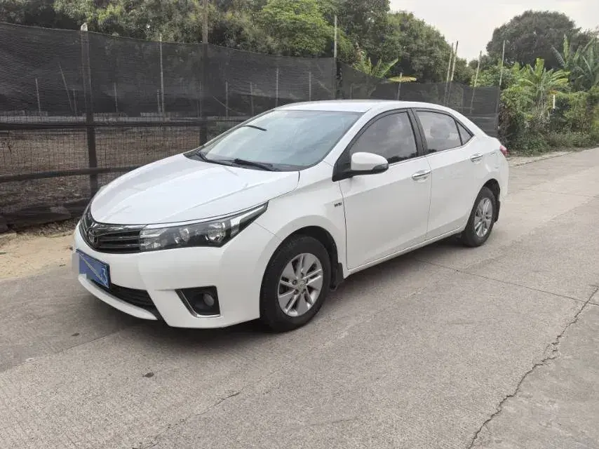 2017 Toyota Corolla 1.6L 122HP L4 CVT