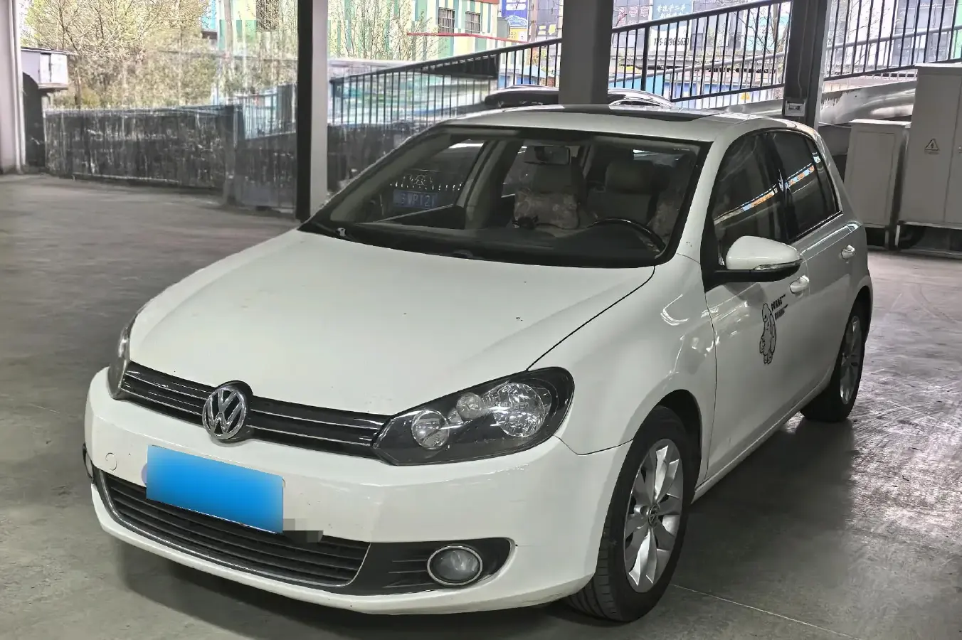 2012 Volkswagen Golf 1.6L 105HP L4 6AT