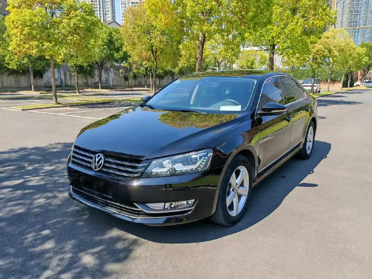 2015 Volkswagen Passat 1.8T 160HP L4 7DCT
