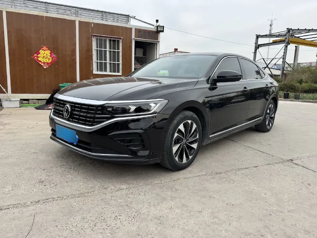 2022 Volkswagen Passat 1.4T 150HP L4 7DCT