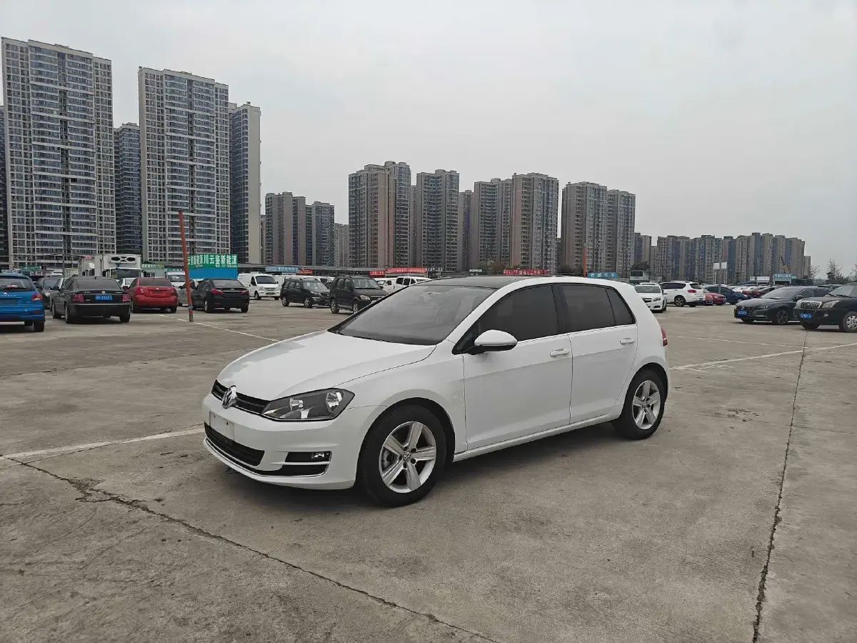 2016 Volkswagen Golf 1.4T 131HP L4 7DCT