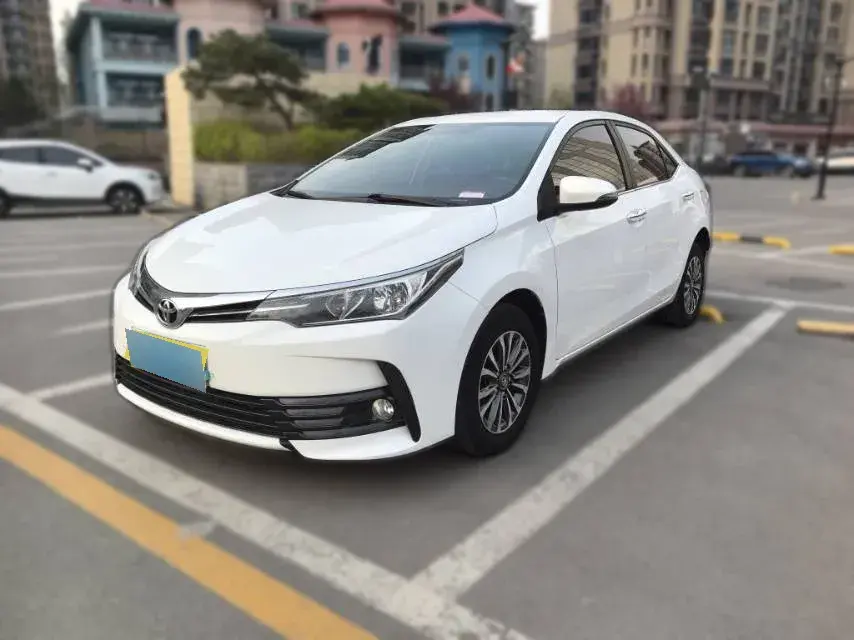 2018 Toyota Corolla 1.2T 116HP L4 CVT