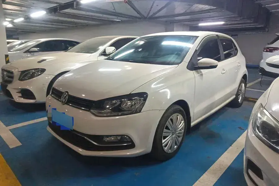 2016 Volkswagen Polo 1.6L 110HP L4 5MT