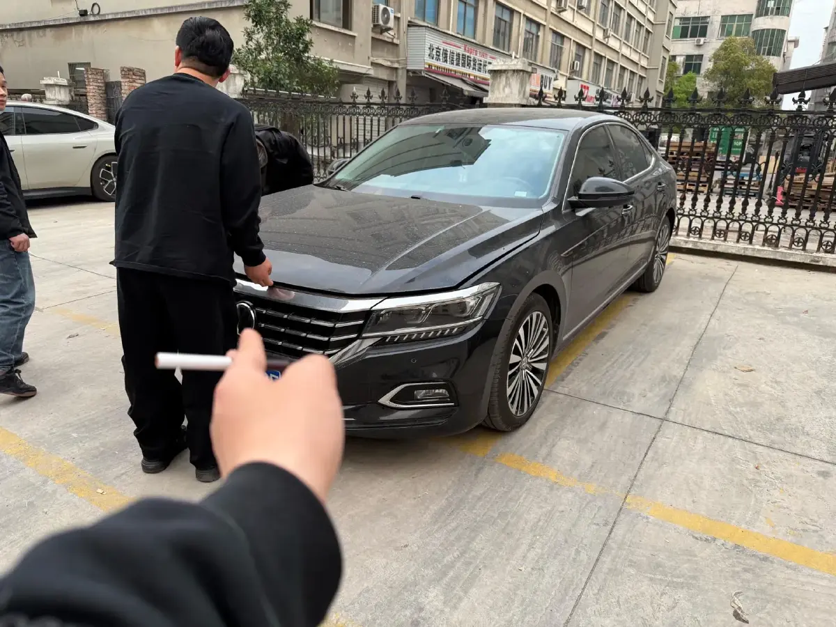 2019 Volkswagen Passat 2.0T 186HP L4 7DCT