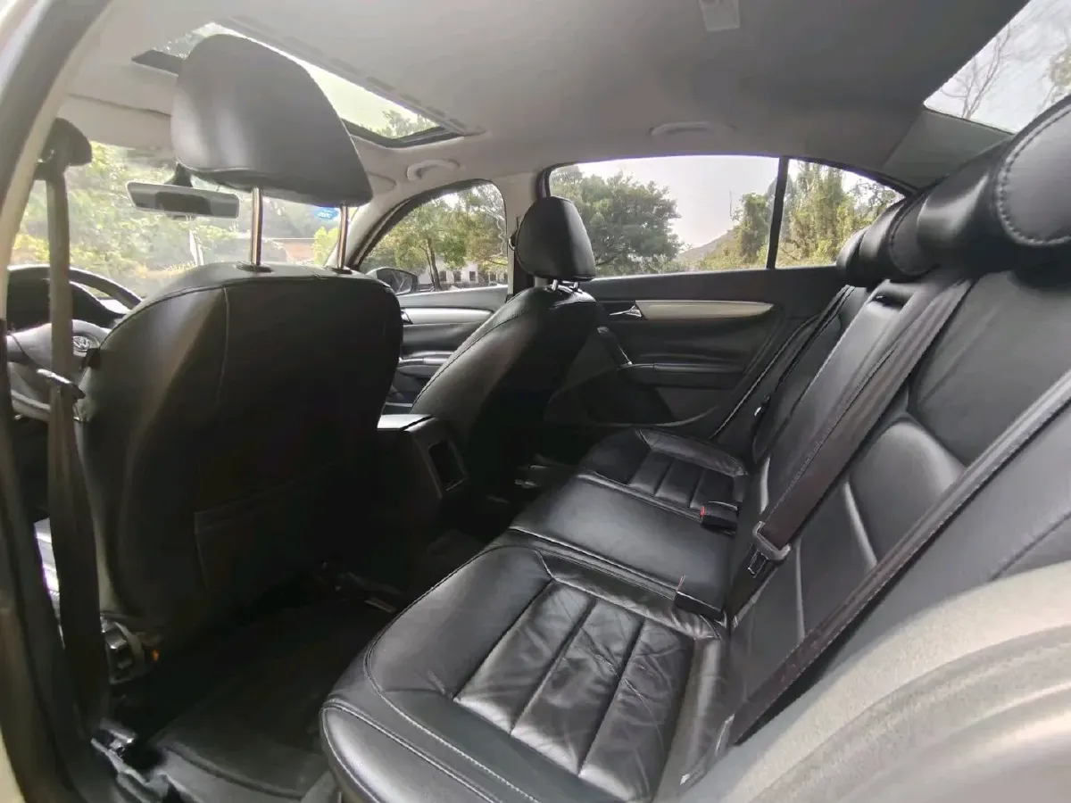 2013 Volkswagen Lavida 1.4T 131HP L4 7DCT,autocango,china used car exporter,china ev exporter,chinese used car exporter,chinese used ev exporter