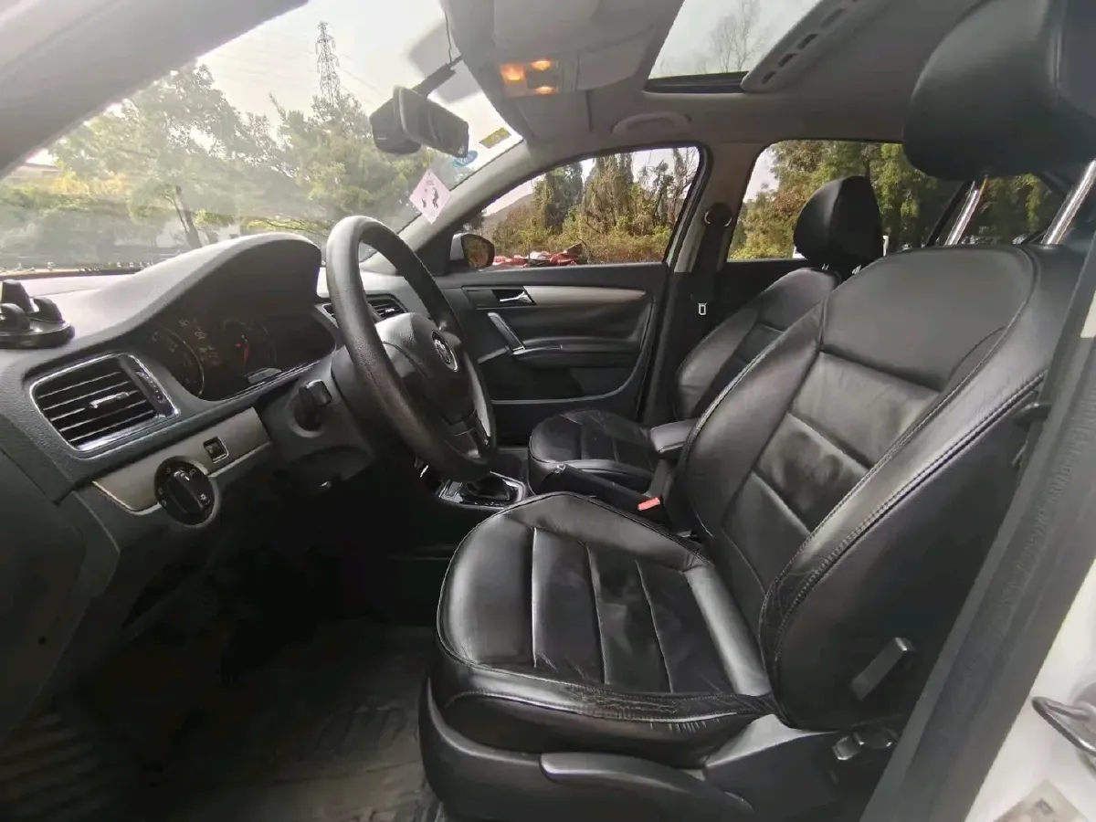 2013 Volkswagen Lavida 1.4T 131HP L4 7DCT,autocango,china used car exporter,china ev exporter,chinese used car exporter,chinese used ev exporter