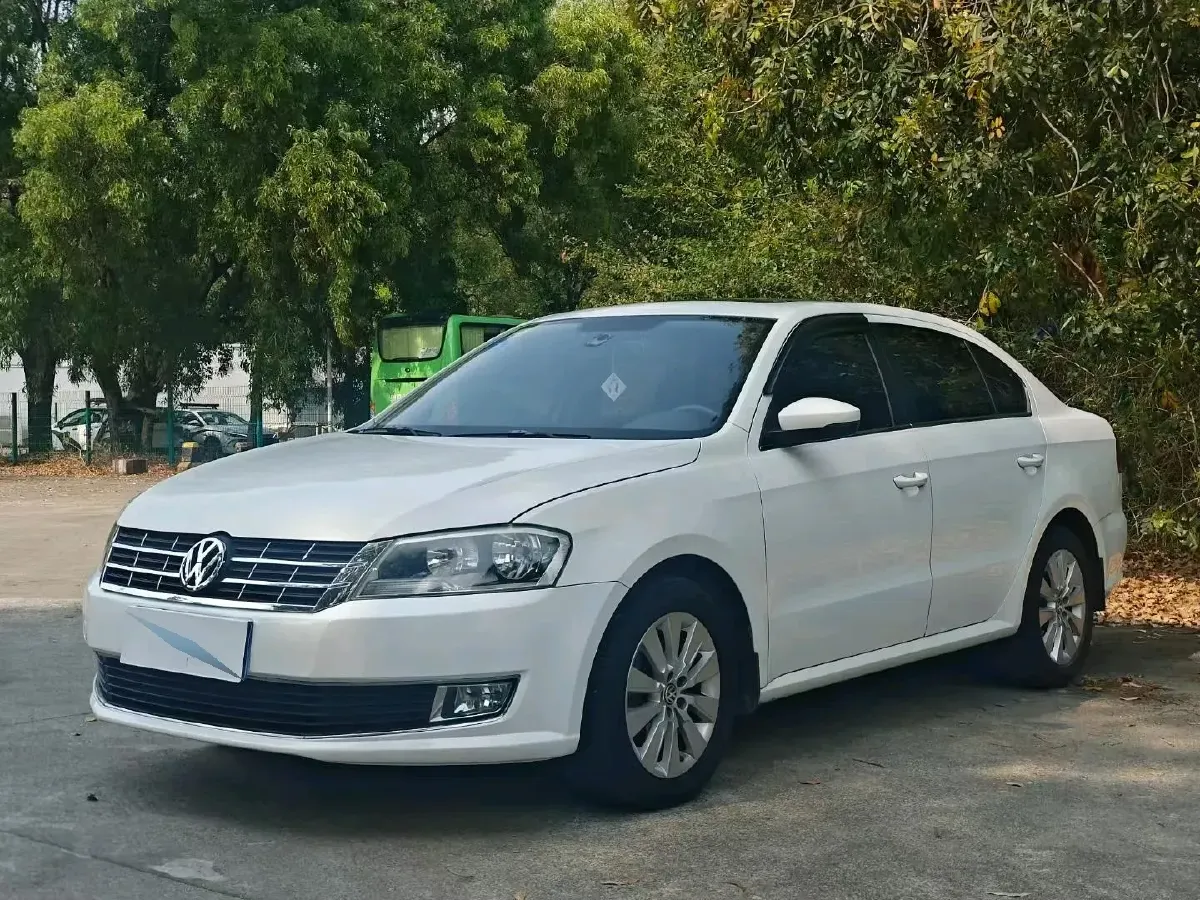 2013 Volkswagen Lavida 1.4T 131HP L4 7DCT,autocango,china used car exporter,china ev exporter,chinese used car exporter,chinese used ev exporter