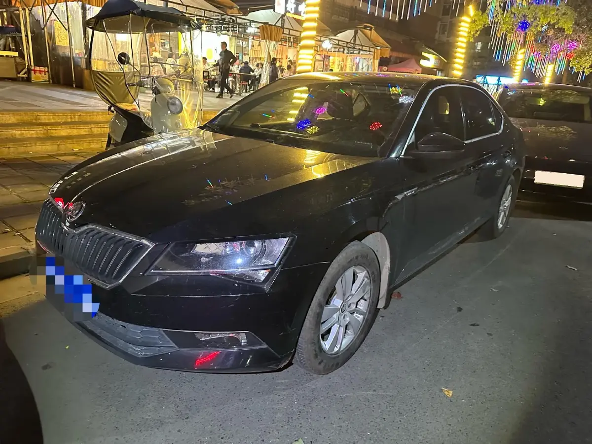 2016 Skoda Superb 1.4T 150HP L4 7DCT