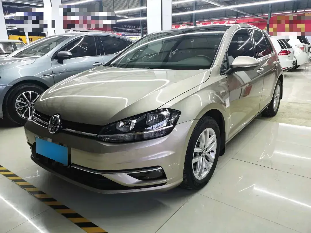 2010 Volkswagen Golf 1.6L 105HP L4 5MT