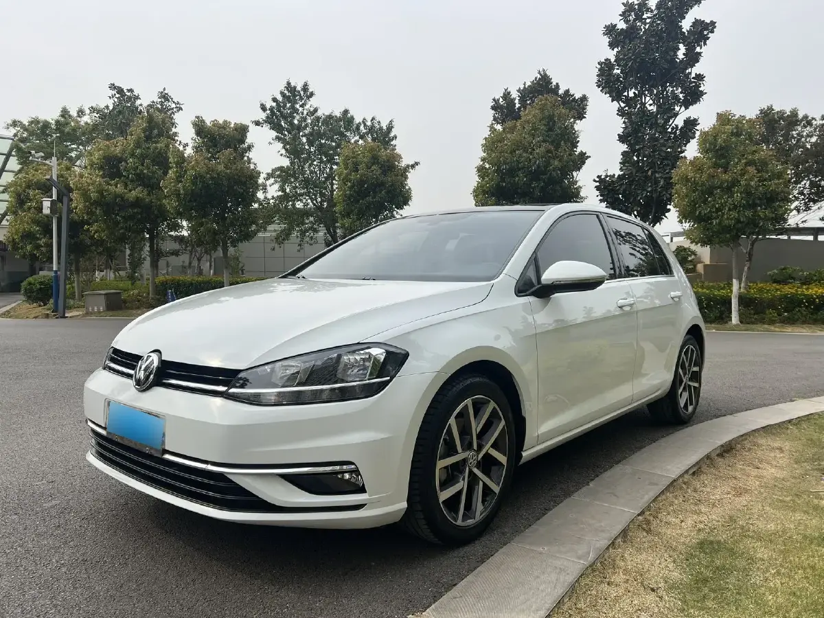 2020 Volkswagen Golf 1.4T 150HP L4 7DCT