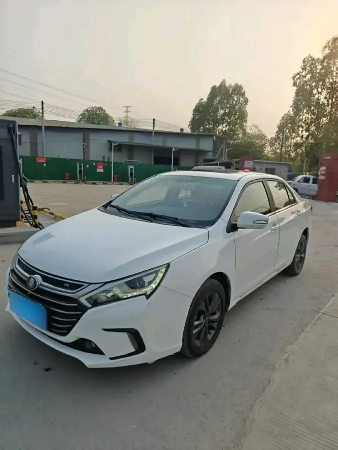 2017 BYD Qin 1.5T 154HP L4 6DCT PHEV 15.2KWH