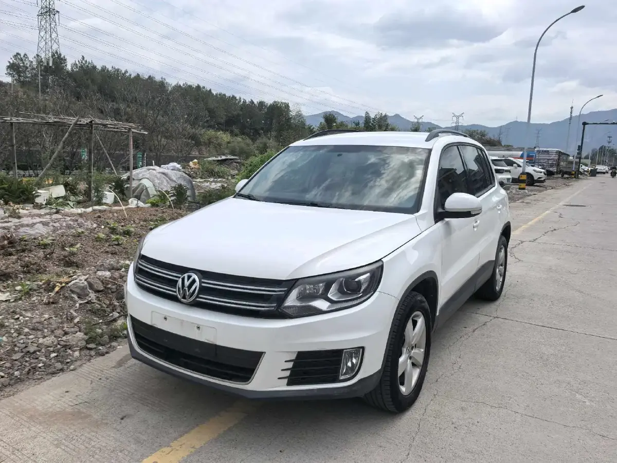 2013 Volkswagen Tiguan 1.8T 160HP L4 6AT