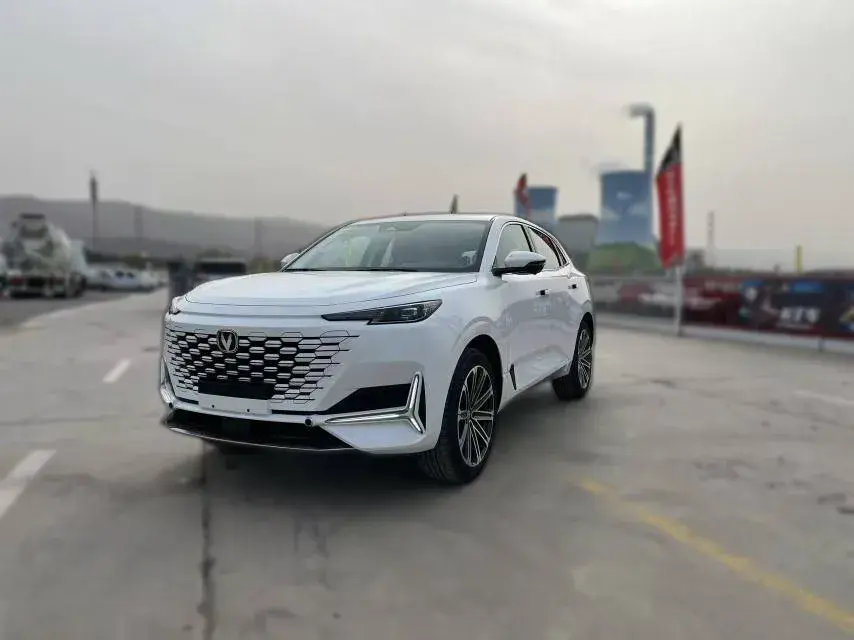 2024 ChangAn UNI-K 2.0T 233HP L4 8AT