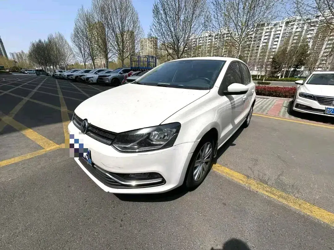 2014 Volkswagen Polo 1.6L 110HP L4 6AT