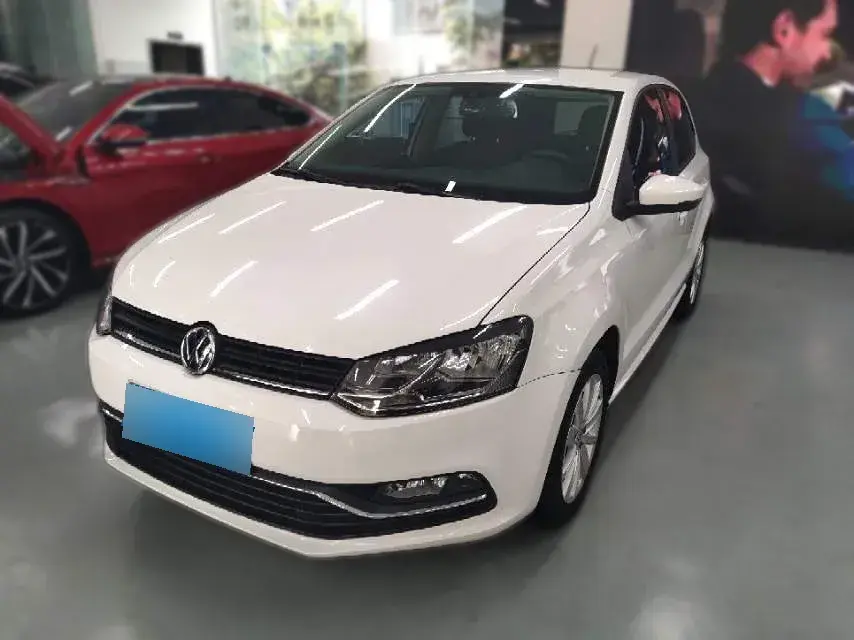 2014 Volkswagen Polo 1.6L 110HP L4 6AT