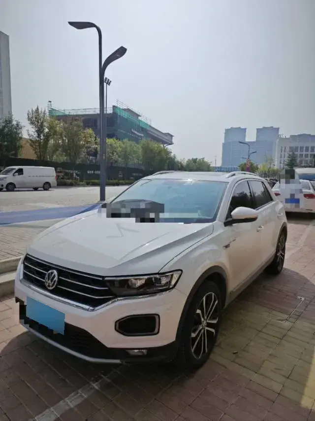 2022 Volkswagen T-Roc 1.4T 150HP L4 7DCT