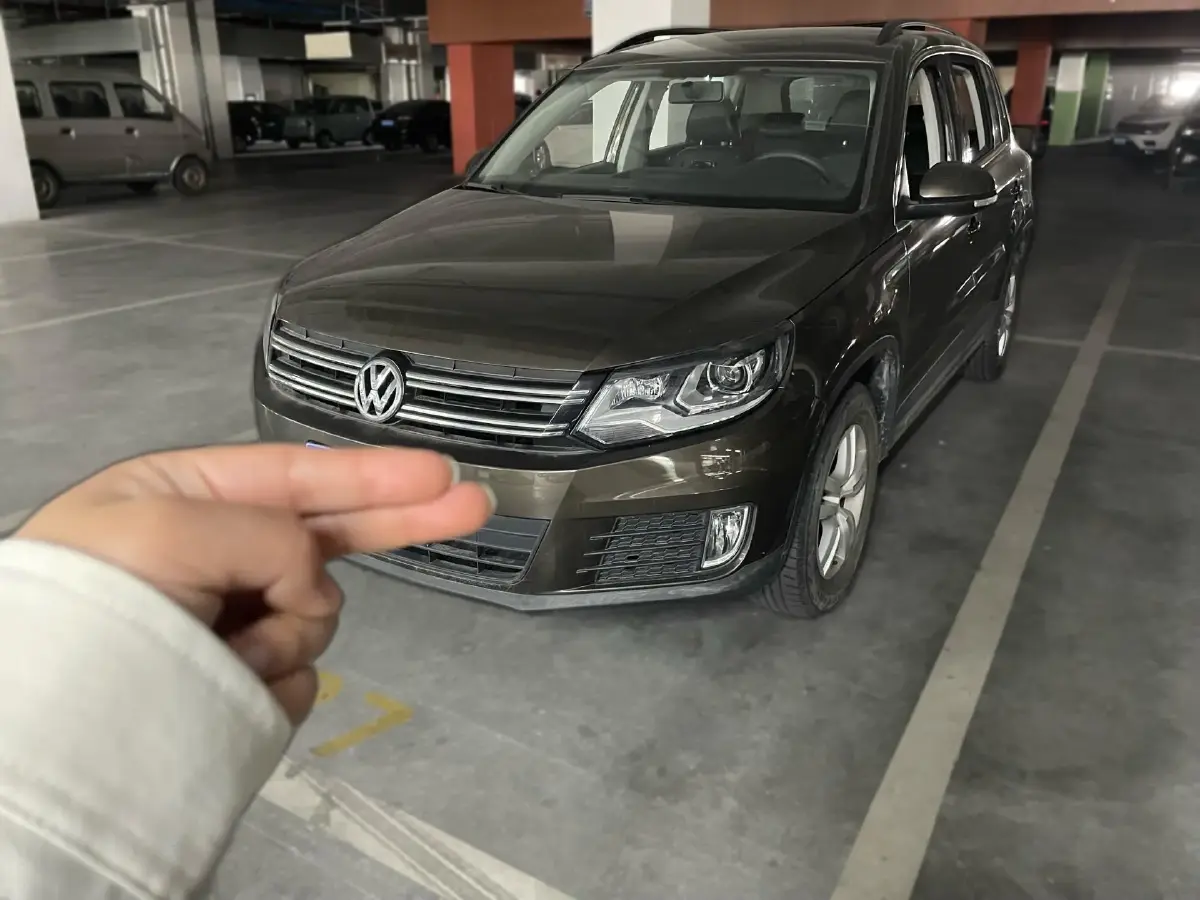 2016 Volkswagen Tiguan 1.8T 160HP L4 6MT