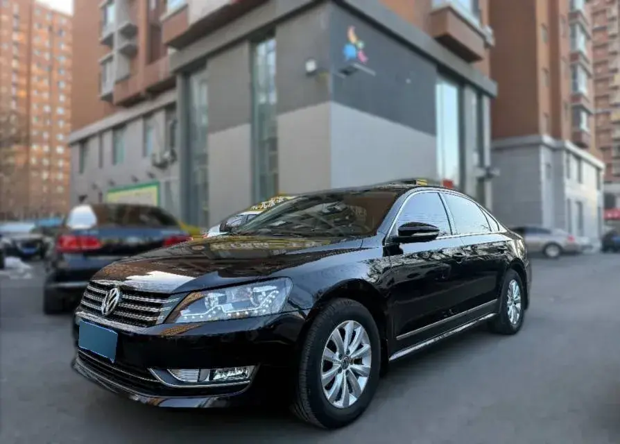 2014 Volkswagen Passat 1.4T 131HP L4 7DCT