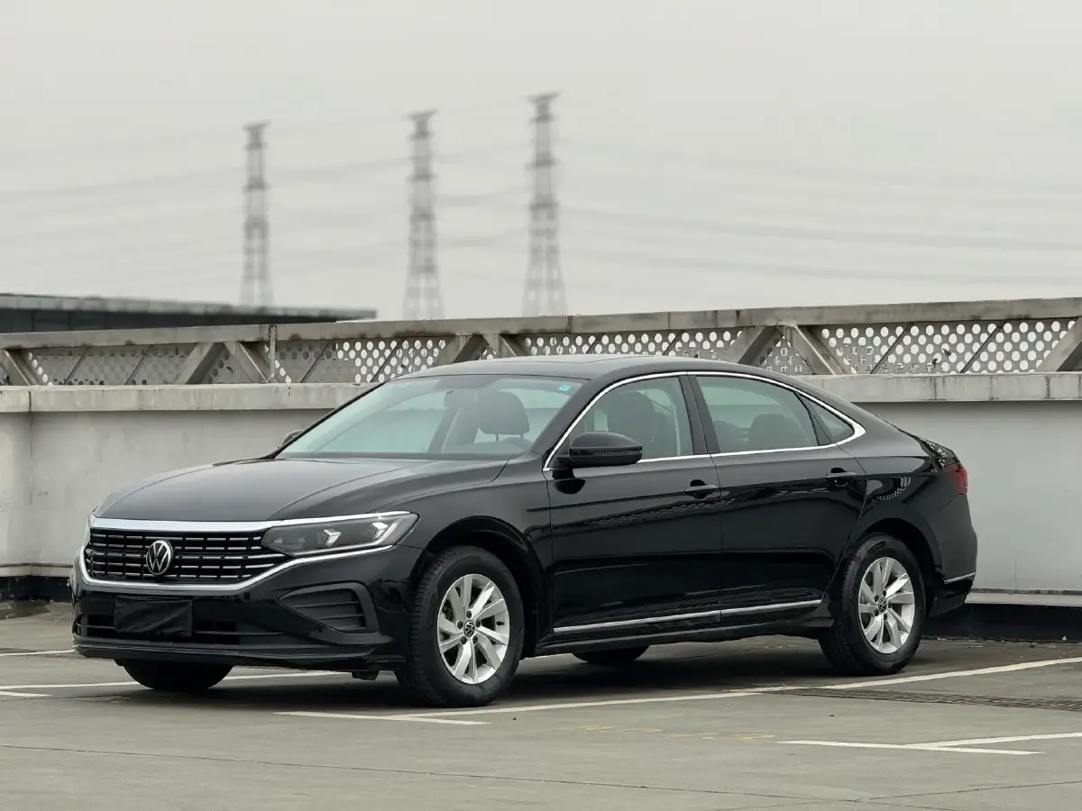 2022 Volkswagen Passat 1.4T 150HP L4 7DCT