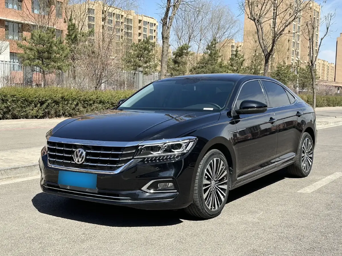 2019 Volkswagen Passat 2.0T 186HP L4 7DCT