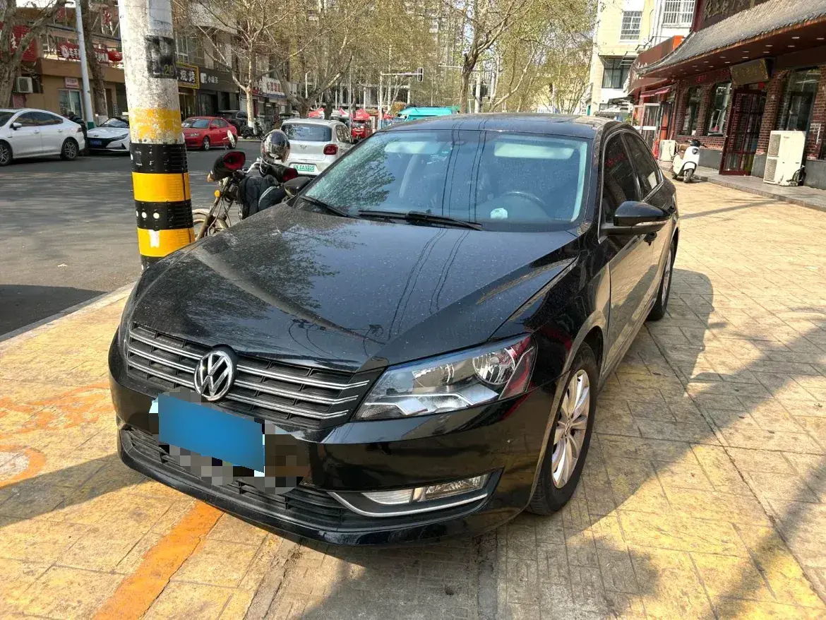 2014 Volkswagen Passat 1.8T 160HP L4 7DCT