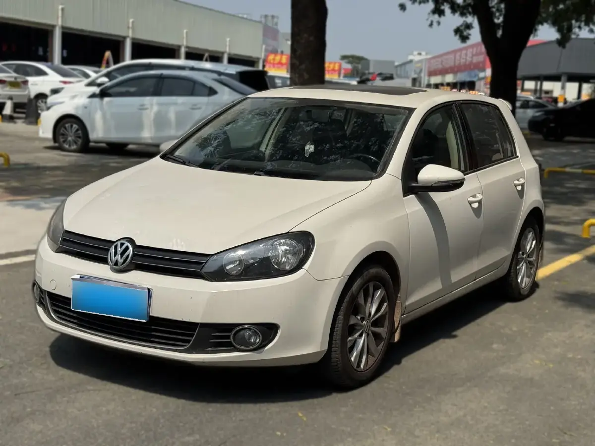 2012 Volkswagen Golf 1.6L 105HP L4 6AT
