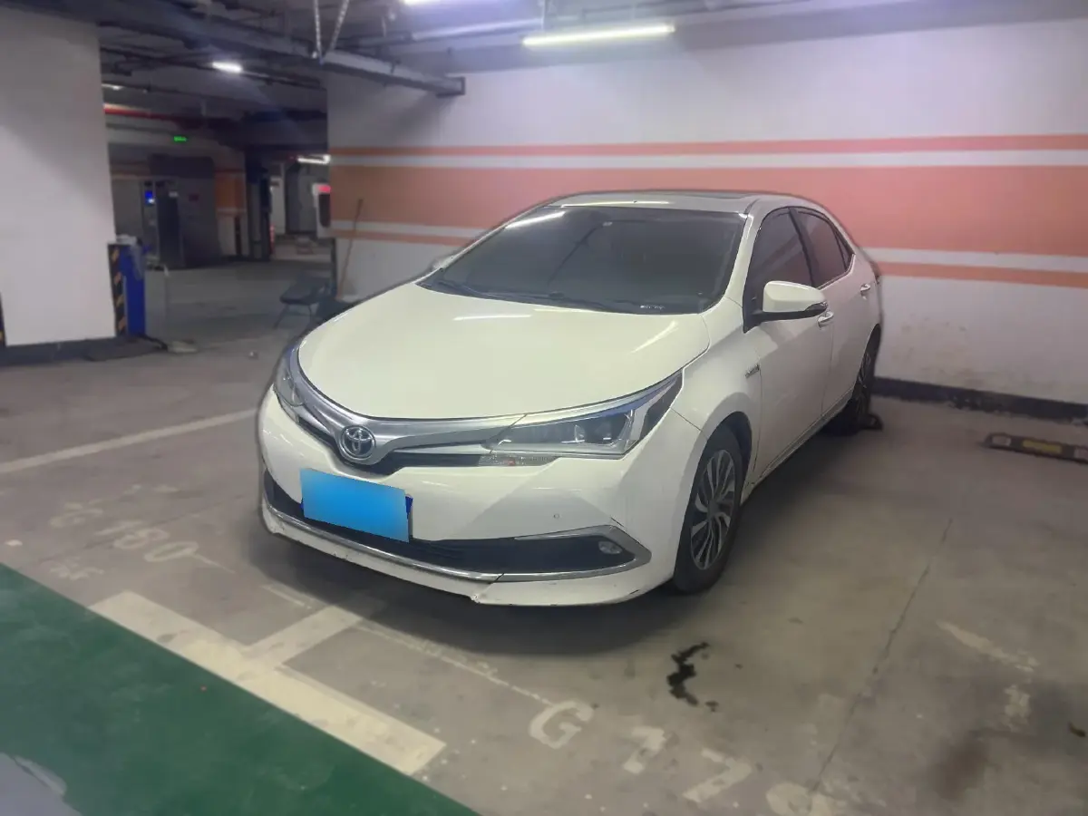 2017 Toyota Corolla 1.8L 99HP L4 E-CVT Hybrid