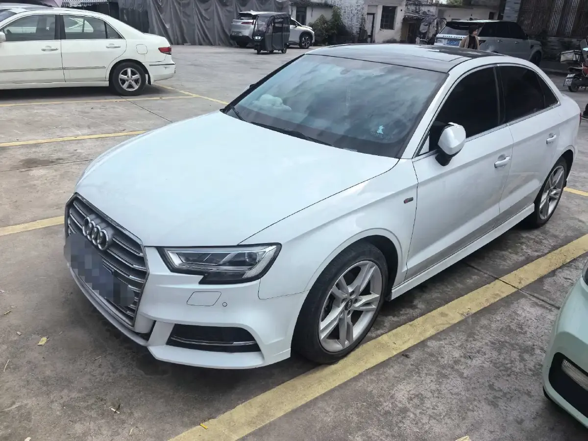2025 Audi A3 1.5T 160HP L4 7DCT