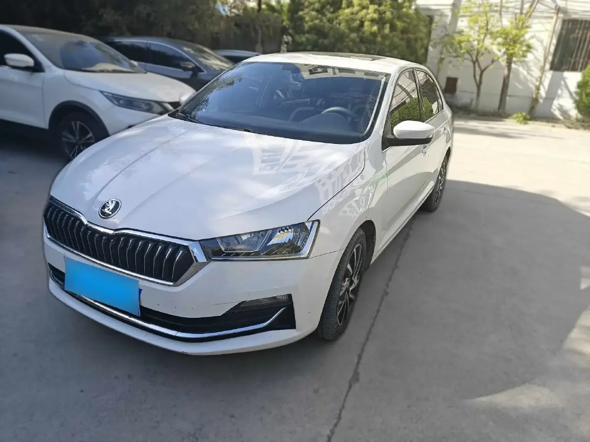 2022 Skoda Rapid 1.5L 112HP L4 6AT