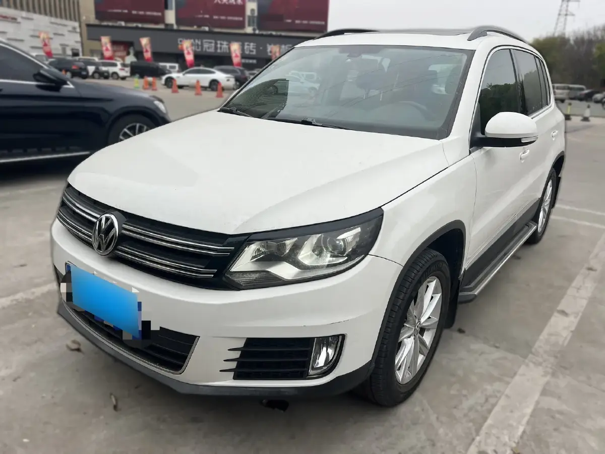 2015 Volkswagen Tiguan 2.0T 200HP L4 6AT