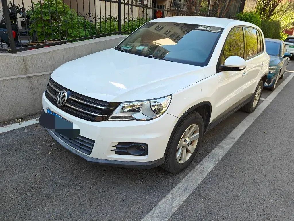 2012 Volkswagen Tiguan 1.8T 160HP L4 6MT