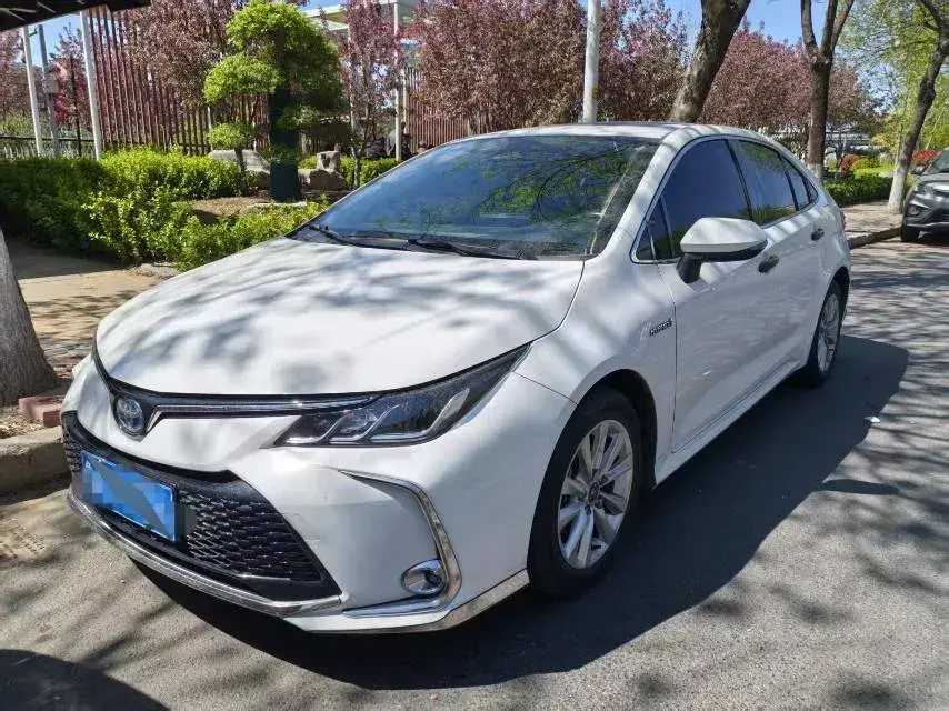 2024 Toyota Corolla 1.8L 98HP L4 E-CVT Hybrid