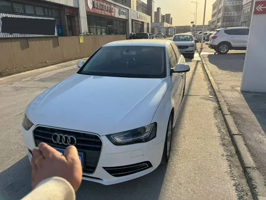 2015 Audi A4L 2.0T 180HP L4 CVT