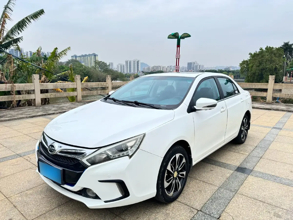 2015 BYD Qin 1.5T 154HP L4 6DCT PHEV 13KWH
