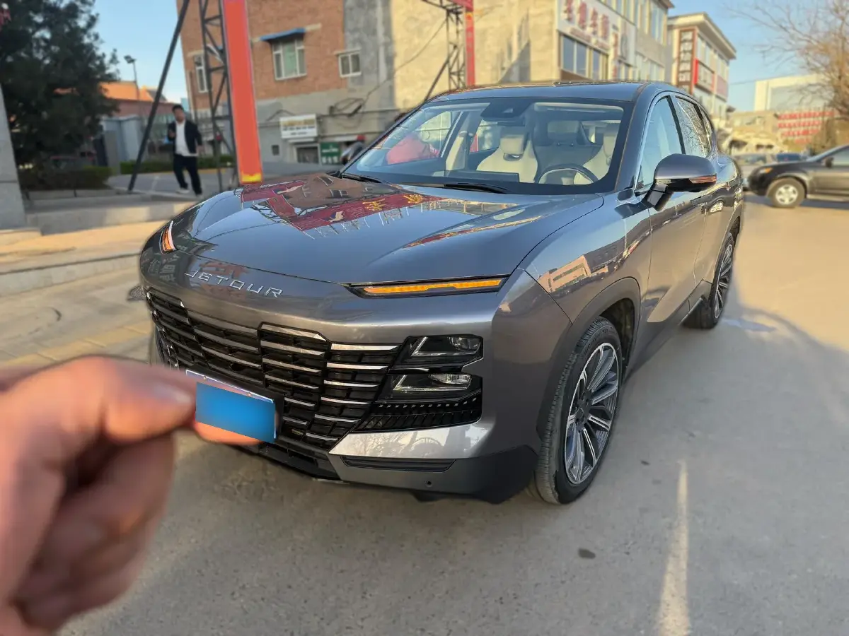 2022 Jetour DASHING 1.6T 197HP L4 7DCT