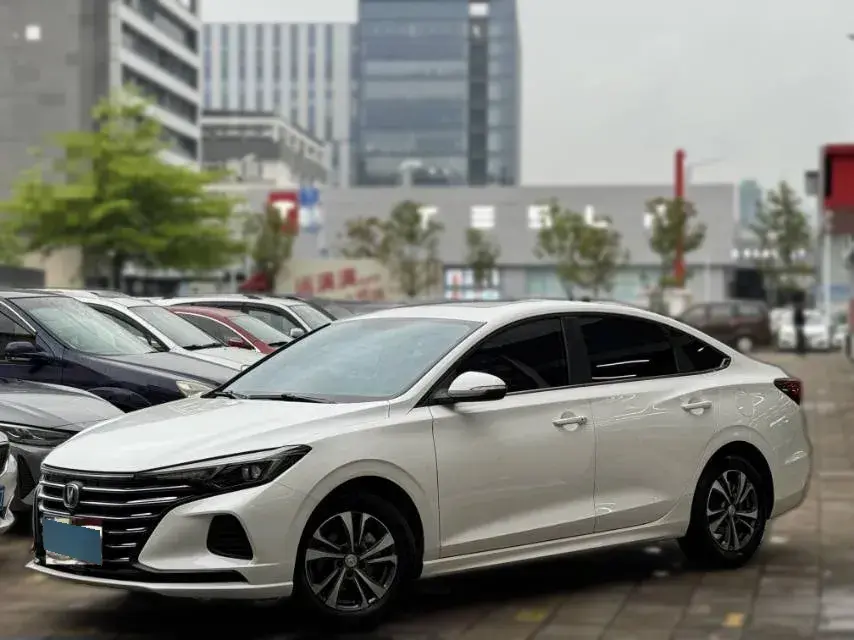2022 ChangAn Eado 1.6L 128HP L4 CVT