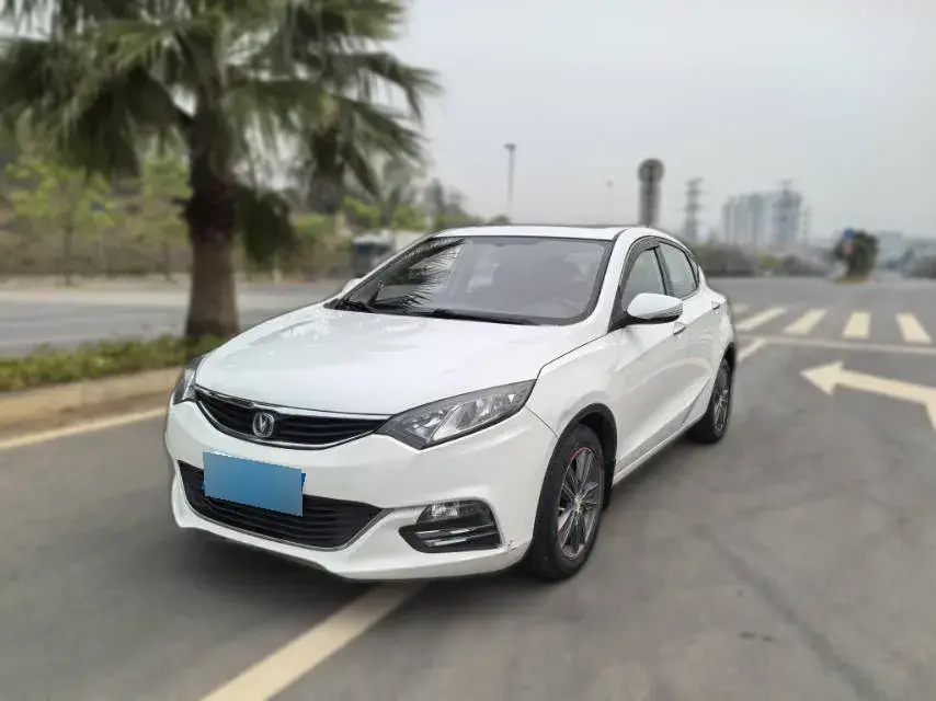 2015 ChangAn Eado XT 1.6L 125HP L4 5MT