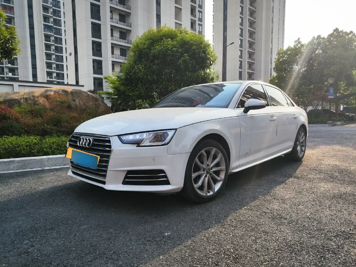 2018 Audi A4L 1.4T 150HP L4 7DCT