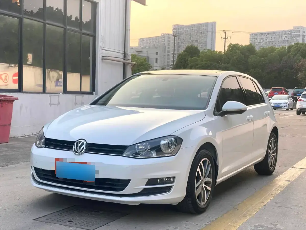 2017 Volkswagen Golf 1.4T 131HP L4 7DCT