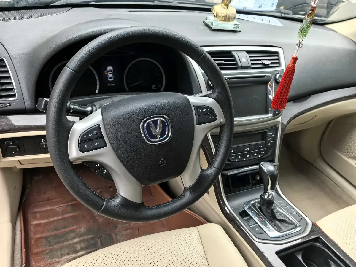 2014 ChangAn Raeton 1.8T 177HP L4 6AT,autocango,china used car exporter,china ev exporter,chinese used car exporter,chinese used ev exporter