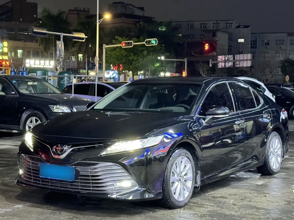 2019 Toyota Camry 2.0L 178HP L4 CVT