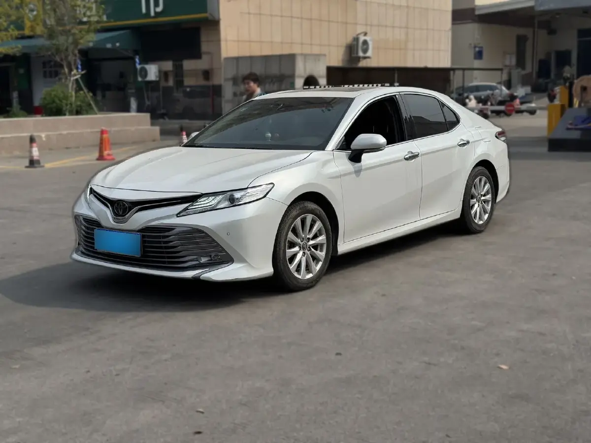 2019 Toyota Camry 2.0L 178HP L4 CVT