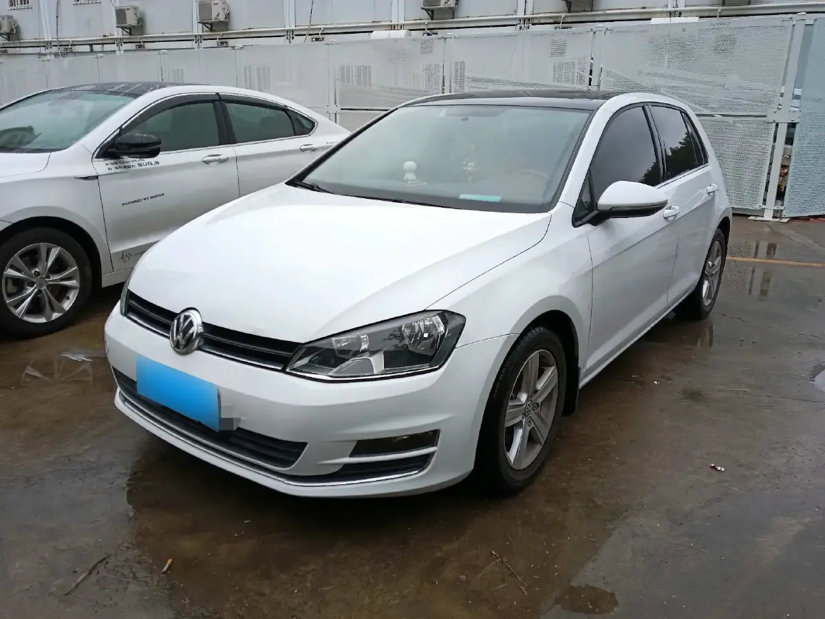 2015 Volkswagen Golf 1.4T 131HP L4 5MT