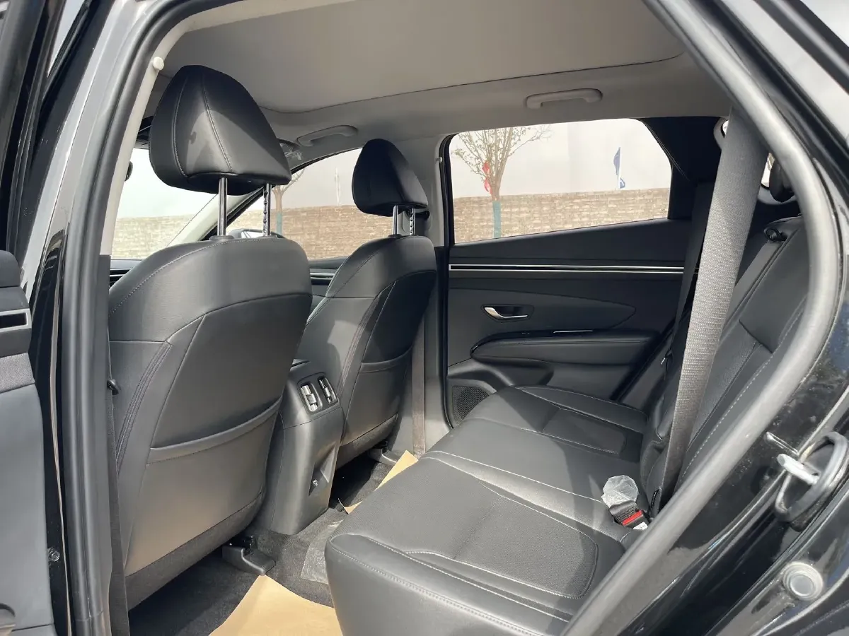 2023 Hyundai Tucson 1.5T 200HP L4 7DCT,autocango,china used car exporter,china ev exporter,chinese used car exporter,chinese used ev exporter