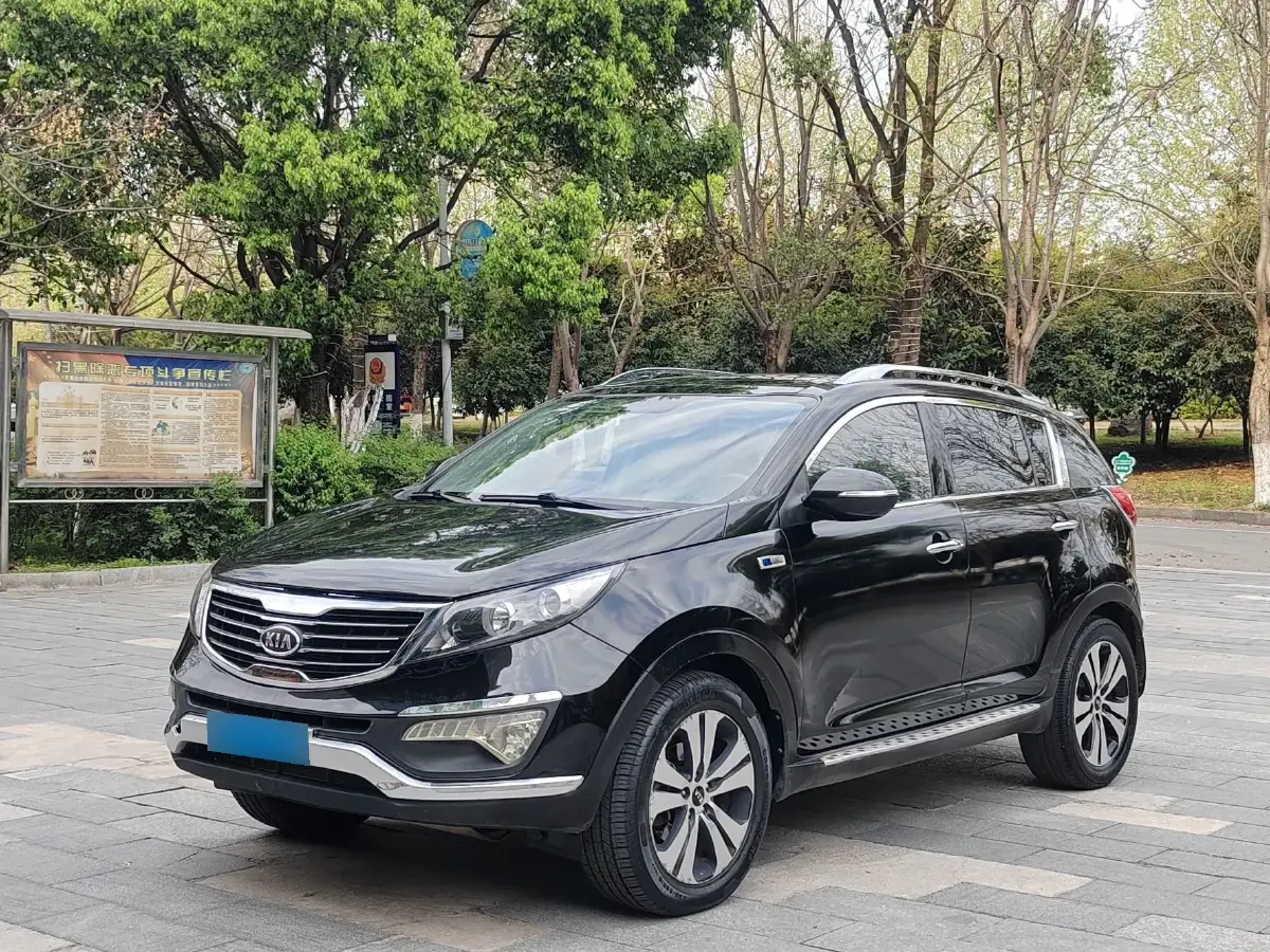 2012 Kia Sportage R 2.0L 165HP L4 6MT 2012 Kia Sportage R 2.0L 165HP L4 6MT