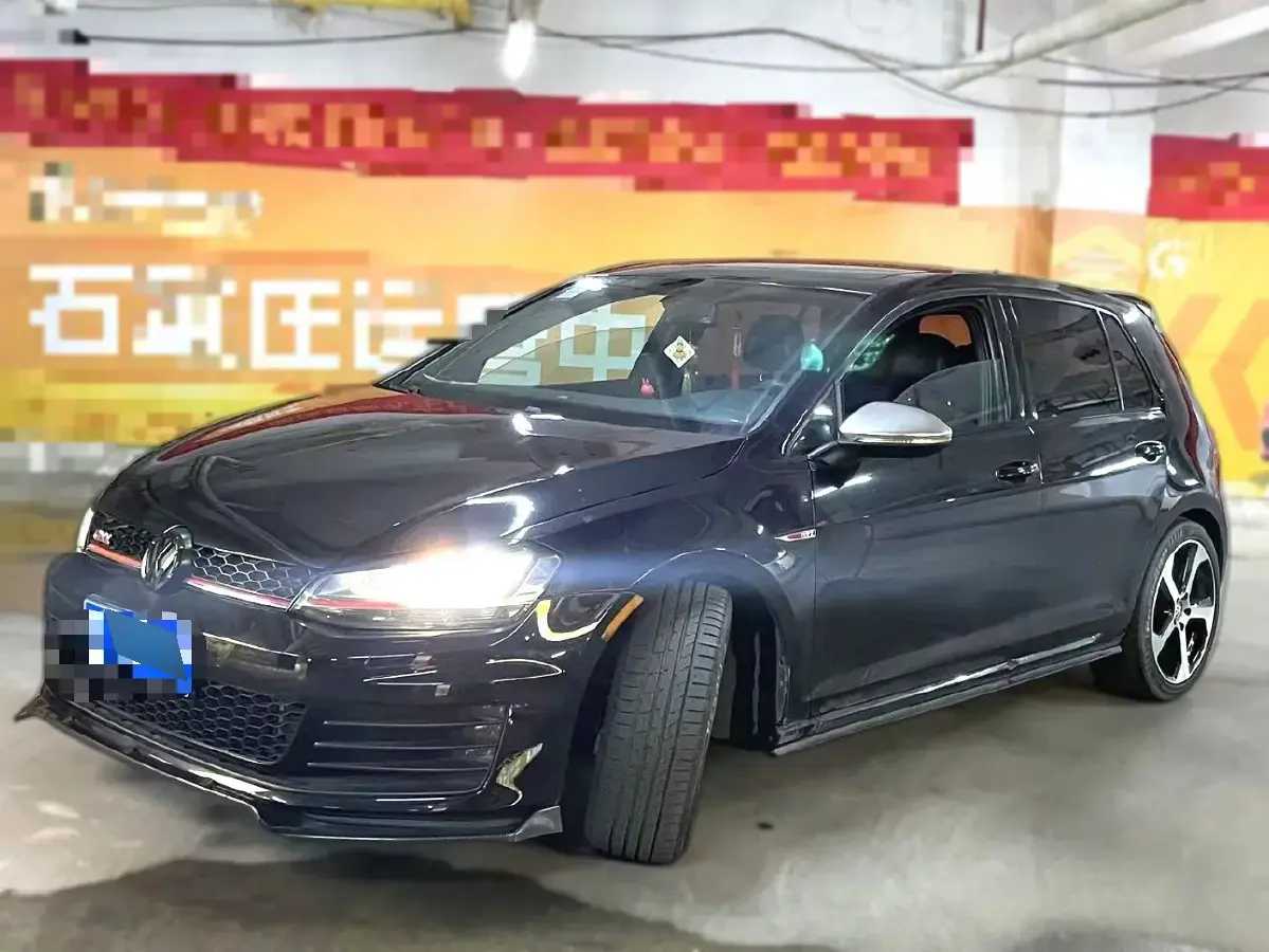 2016 Volkswagen GolfGTI 2.0T 220HP L4 7DCT